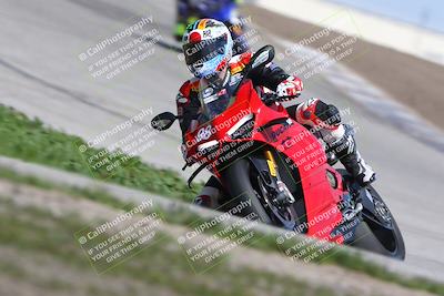 media/Feb-29-2024-TrackDaz (Thu) [[55f5738192]]/A Group/12pm (Outside Grapevine)/